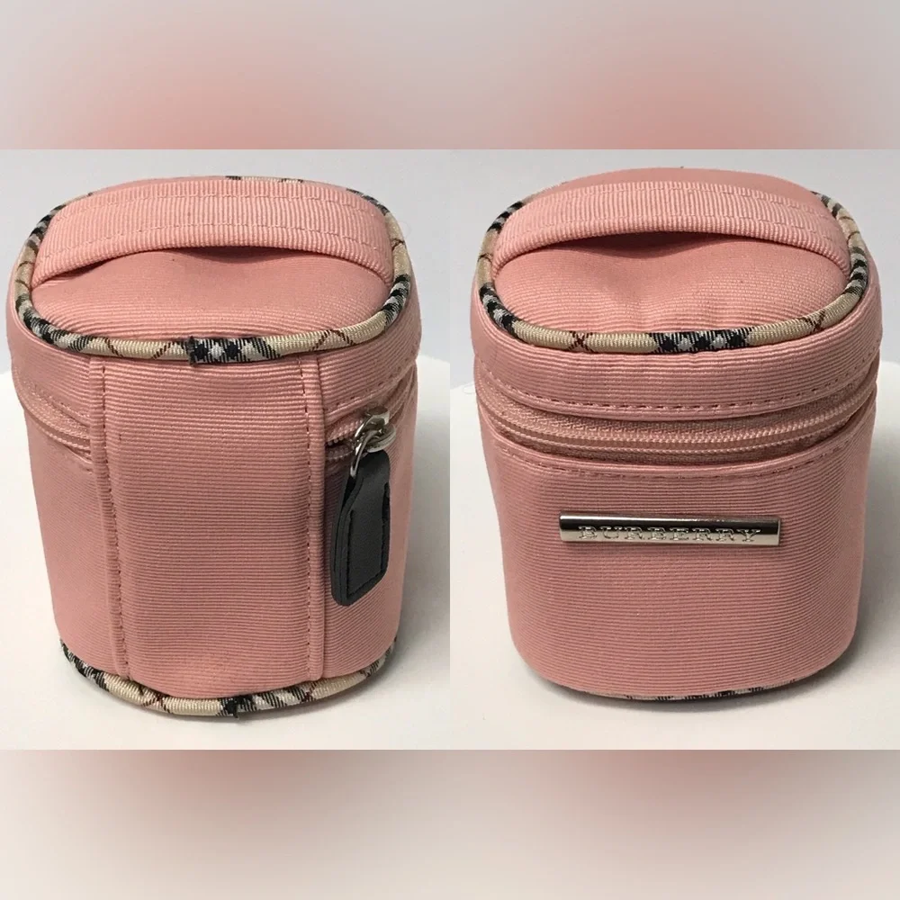 Burberry Mini Case/Pouch 😍👛